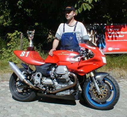 Beachtet den Pokal!!!